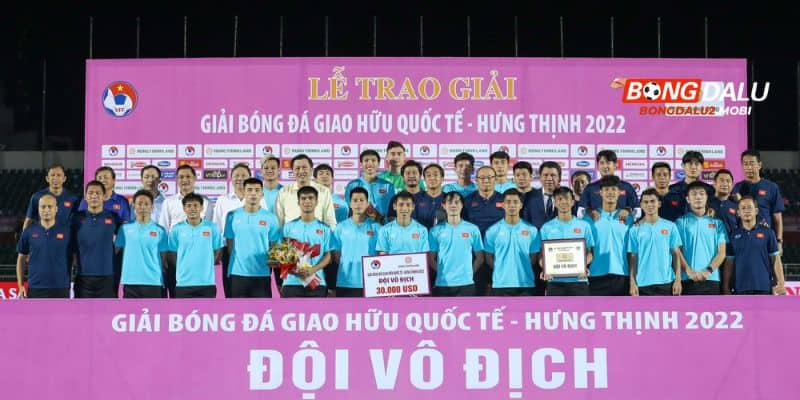 Mục đích đá giá hữu có thể là tăng tình ngoại giao, khuyên góp từ thiện